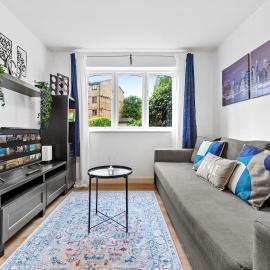 City centre flat near tower bridge