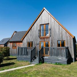 James Ville Marina, Lodge 9، فندق في بريج