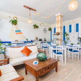 Hostel Neon Tenerife, hotel in Guaza