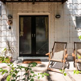 VIRYA Nest Self-Service Tiny Home in Rainforest Nest - Monkeys, Bats, Pet Friendly with a Fee
