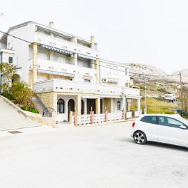 Apartments Galinec, hotel u gradu Metajna