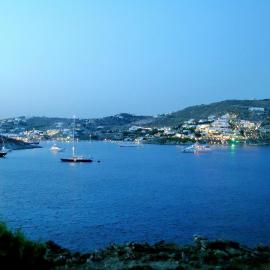 Mykonos Waterfront House walk to Private Beach, Hotel in Ornos