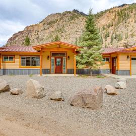 On-Site River Access: Mtn-View Ouray Oasis!, Hotel in Ouray