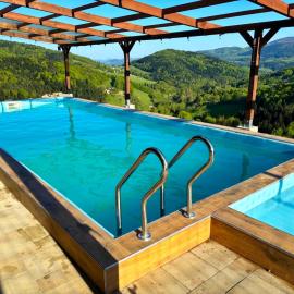 Agroturystyka Faron – hotel w mieście Rozdziele
