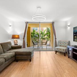 Yacht Club Miami Suite 1BR and 1BA with Pool FREE Parking Gym & Jacuzzi