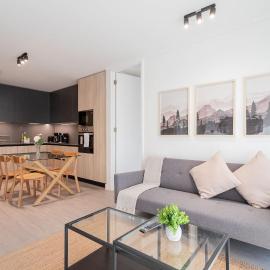 Enjoy the Space 2BR 2BA Parque Araucano Sector, hotel en Santiago