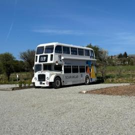 Cornwalls Vintage Camping Bus, Hotel in Delabole