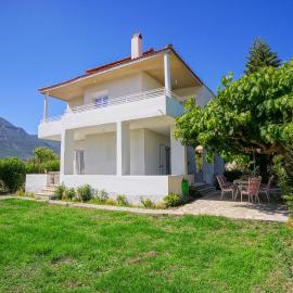 Makyneia Garden House