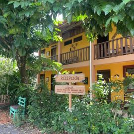 Kakao Lodge & Garden Río Celeste – hotel w mieście Bijagua