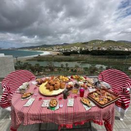 Basma House , Peaceful Stay with Stunning Views, hotel u gradu 'Ksar es-Seghir'