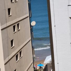 Ed Ravena Com vista mar e elevador – hotel w mieście Guarapari