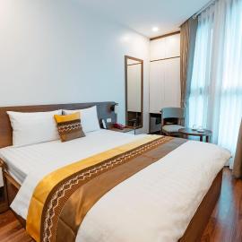 Golden Crown Hotel Long Bien