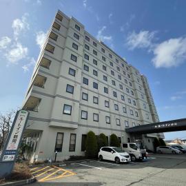 Hotel Route-Inn Tsuruoka Inter, מלון בטסורואוקה