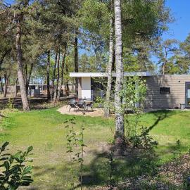 Villa Hutspot, hotel in Haarle
