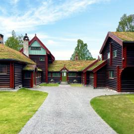 Historic 1903 Norhaga Countryhouse by Lars Israel Wahlman Restored Masterpiece with Private Beach and More โรงแรมในฟาลัน