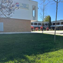 Hotel Selena Boutique, хотел в Нептун