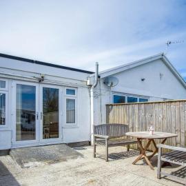 Ridgeway Hideaway - 1 Bedroom Holiday Home - Manorbier