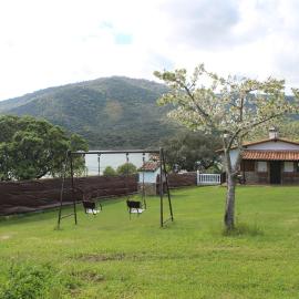 Encinar del Abuelo、Casas del Castañarのホテル