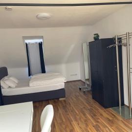 Geräumiges Komfort-Schlafzimmer im Zentrum von Kassel
