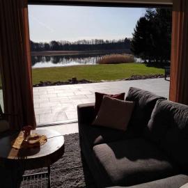 Nowoczesny dom z plażą