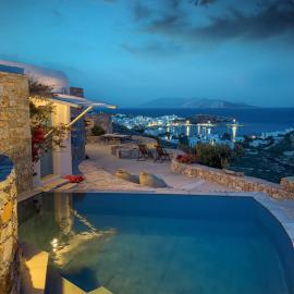 Villa Mikros Vorias, hotel a Karavostasi