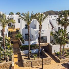 Villa de 4 dormitorios en el Resort Playa Macenas, хотел в Мохакар