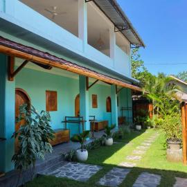 Secret Spot Surf and Stay, hotel in Kuta Lombok