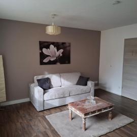 Ferienhaus Ewergass in Mertesdorf - nur 8 km von Trier - kostenloses ÖPNV-Ticket inklusive, отель в городе Mertesdorf
