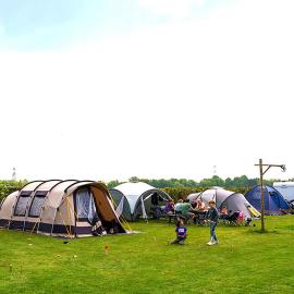 Mini Camping Drentse Monden, hotel u gradu Nieuw-Weerdinge