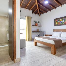 Hotel Prada, hotel en Bello