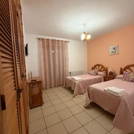 Nuevo Hostal Rasil, מלון בNohales