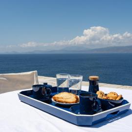 Aqua Vista Apartments with private seafront