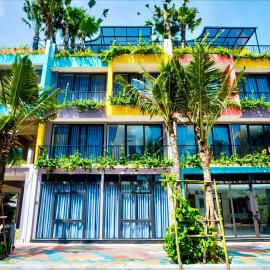 Romantic Hotel - Flamingo Ibiza Hải Tiến, hotel in Gò Ba Quần