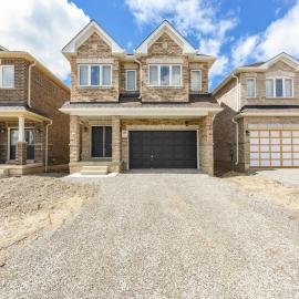 Entire 4BR Detached Home 15 Mins from the Falls, in Thorold, Perfect for 10 guests