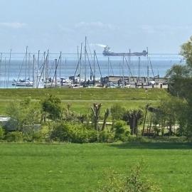 Tief 10 Robbe 407, ξενοδοχείο σε Wangerland
