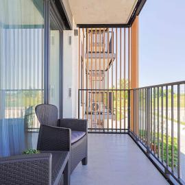 NESTO- brand new apartment with free parking!