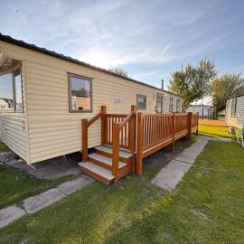 3 Bed Caravan - Side gated decking WiFi Pets, khách sạn ở Abergele