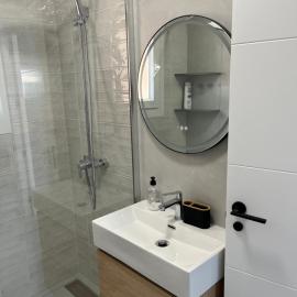 Apartmento Hana con terraza - después de la renovación general