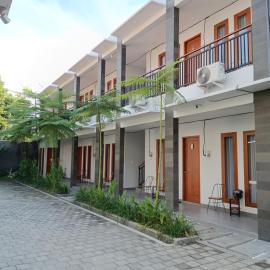 Rauda Living Space Syariah، فندق في باسورووان