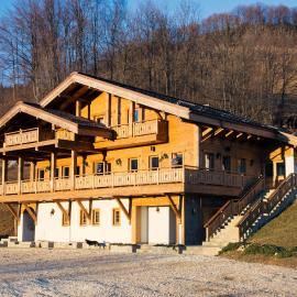 Samedru, hotel in Măgura