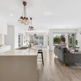 Impress on Empress I 6 BR Pet-Friendly Family Home