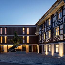 Sternen Bohlingen Aparthotel – hotel w mieście Bohlingen