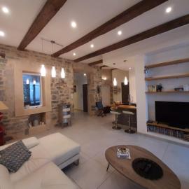 Appartement grand confort au cœur de Millau、ミヨーのホテル