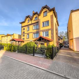 Willa Koron a Mielno, hotel in Mielno