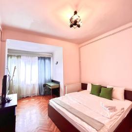 Downtown Unirii Square Private Economy Rooms with shared amenities