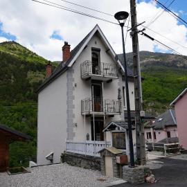 Villa les Tilleuls, hotel in Brides-les-Bains
