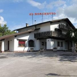 Al Boschetto Rooms, hotel en Puos dʼAlpago