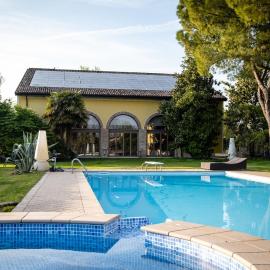 Agriturismo Corte Capiluppia, hotel en Curtatone