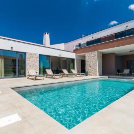 Villa with Stunning Views