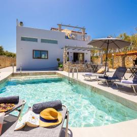 Villa Melina, hotel u gradu Tavronitis